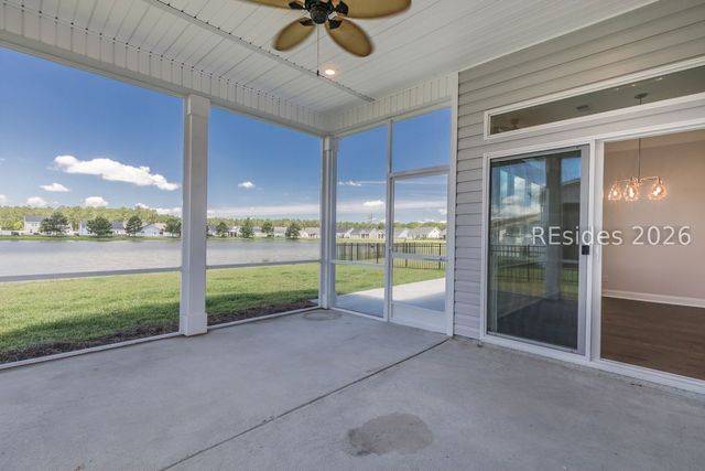 327 Fort Sullivan Dr, Ridgeland, SC 29936
