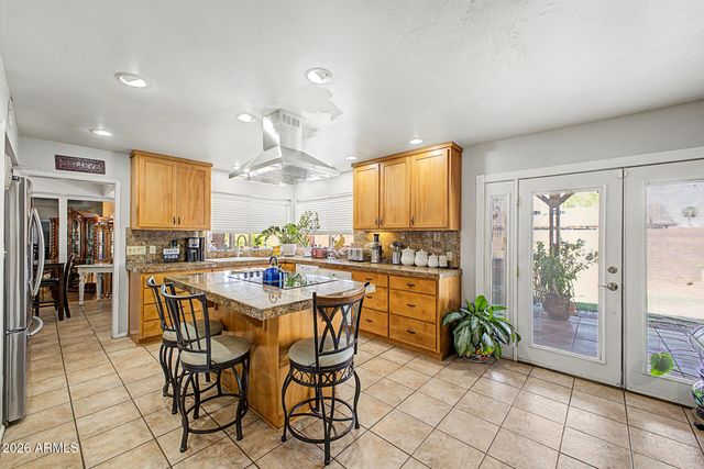 5816 W ROYAL PALM Road, Glendale, AZ 85302