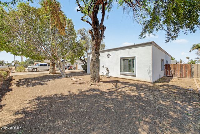 5816 W ROYAL PALM Road, Glendale, AZ 85302