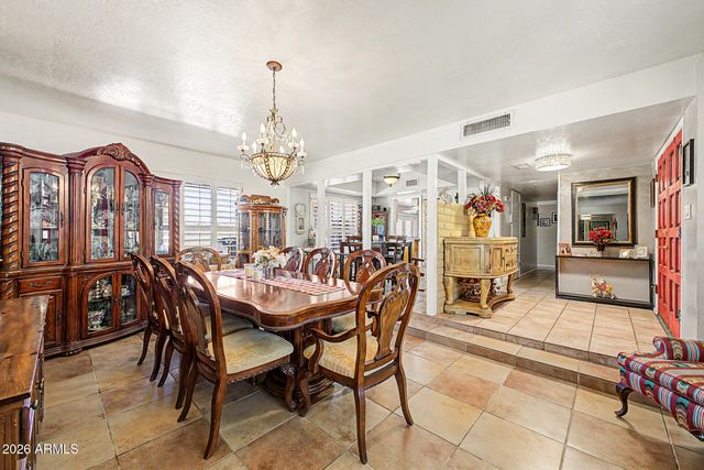 5816 W ROYAL PALM Road, Glendale, AZ 85302