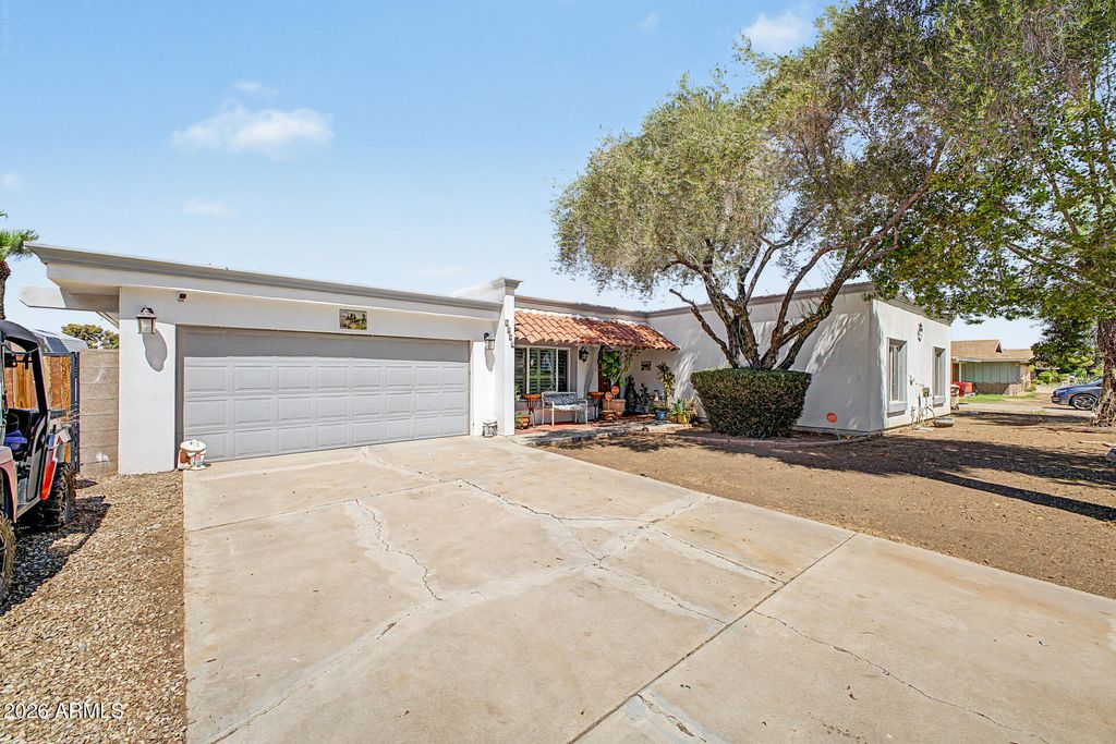 5816 W ROYAL PALM Road, Glendale, AZ 85302 — photo 4