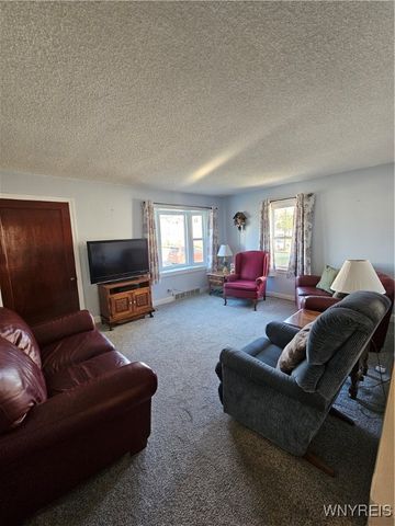 77 Cantwell Drive, Buffalo, NY 14220