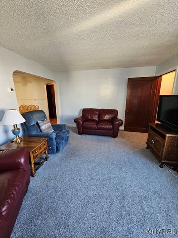 77 Cantwell Drive, Buffalo, NY 14220