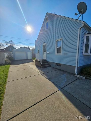 77 Cantwell Drive, Buffalo, NY 14220