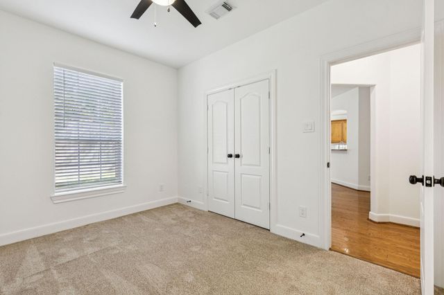 1635 Lakeside Enclave Drive, Houston, TX 77077