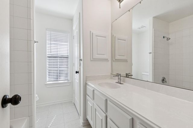 1635 Lakeside Enclave Drive, Houston, TX 77077