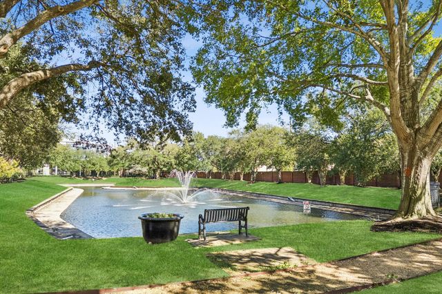 1635 Lakeside Enclave Drive, Houston, TX 77077