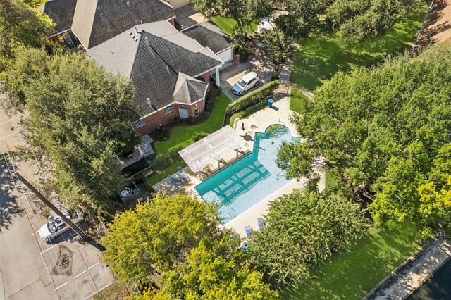 1635 Lakeside Enclave Drive, Houston, TX 77077