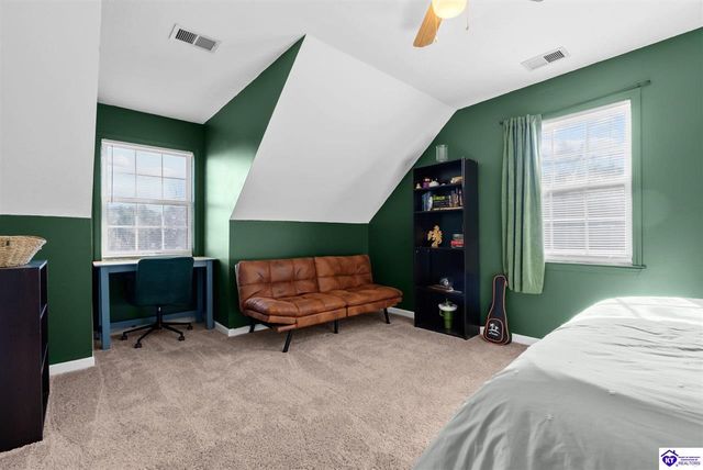 115 Rolling Oaks Drive, Vine Grove, KY 40175