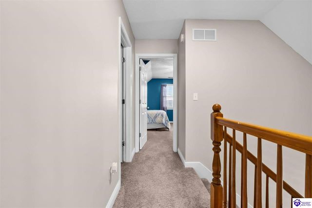 115 Rolling Oaks Drive, Vine Grove, KY 40175