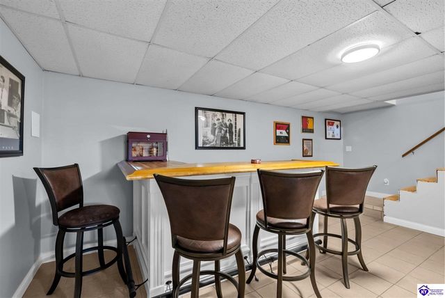 115 Rolling Oaks Drive, Vine Grove, KY 40175