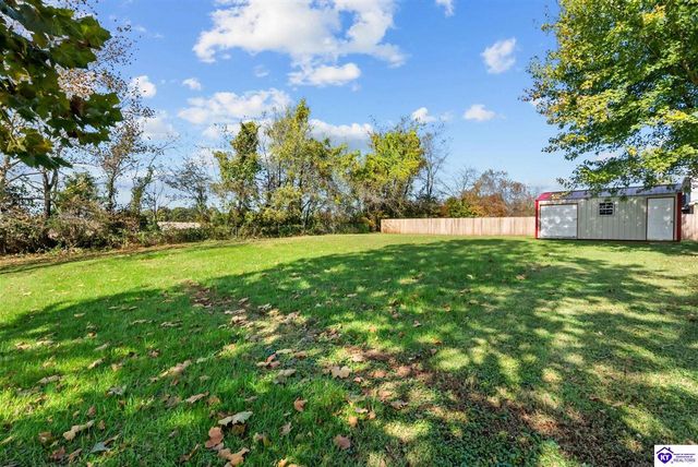 115 Rolling Oaks Drive, Vine Grove, KY 40175