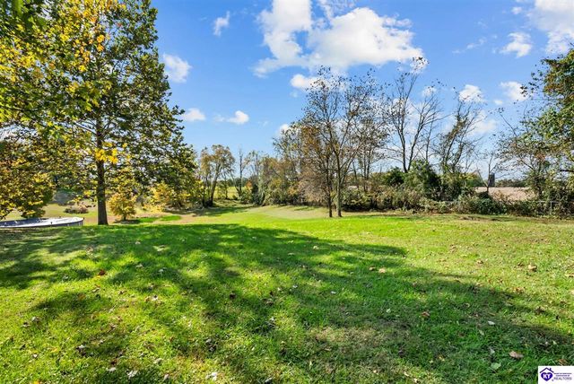 115 Rolling Oaks Drive, Vine Grove, KY 40175