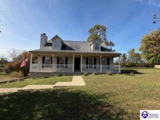 115 Rolling Oaks Drive, Vine Grove, KY 40175