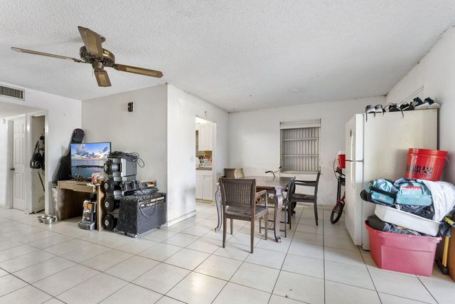 29 S D Street, Lake Worth Beach, FL 33460