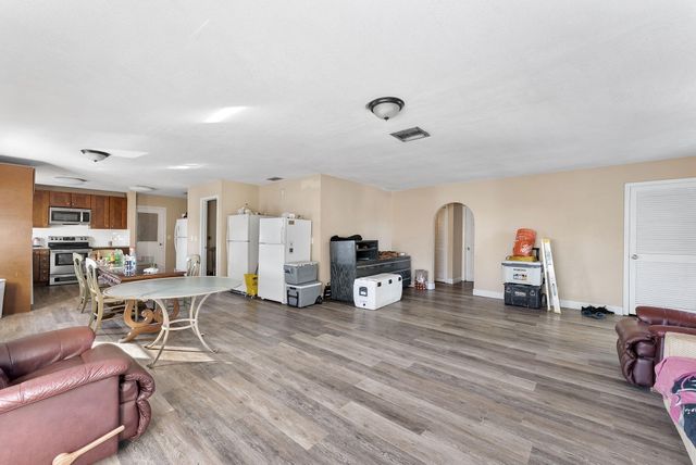 29 S D Street, Lake Worth Beach, FL 33460