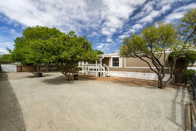 304 La Corrida, Bernalillo, NM 87004