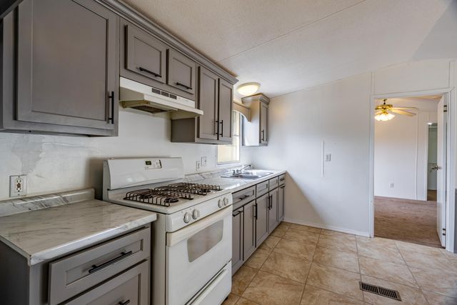 304 La Corrida, Bernalillo, NM 87004