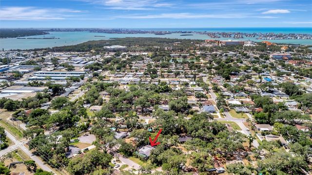 9782 55TH AVENUE N, St Petersburg, FL 33708