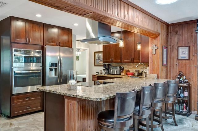 9782 55TH AVENUE N, St Petersburg, FL 33708