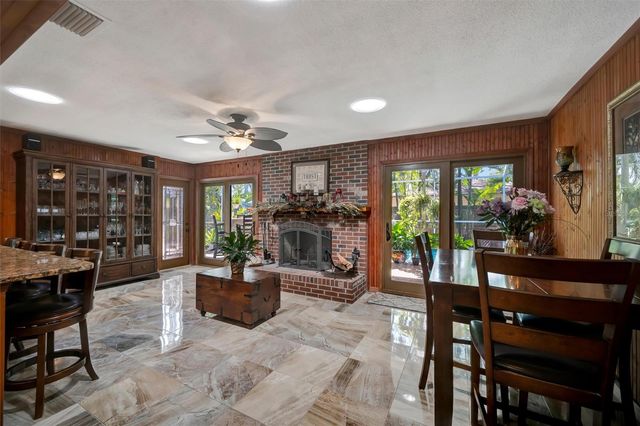 9782 55TH AVENUE N, St Petersburg, FL 33708