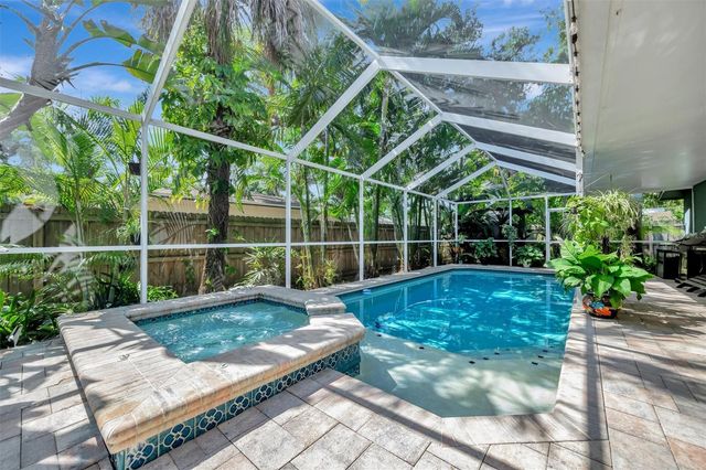 9782 55TH AVENUE N, St Petersburg, FL 33708