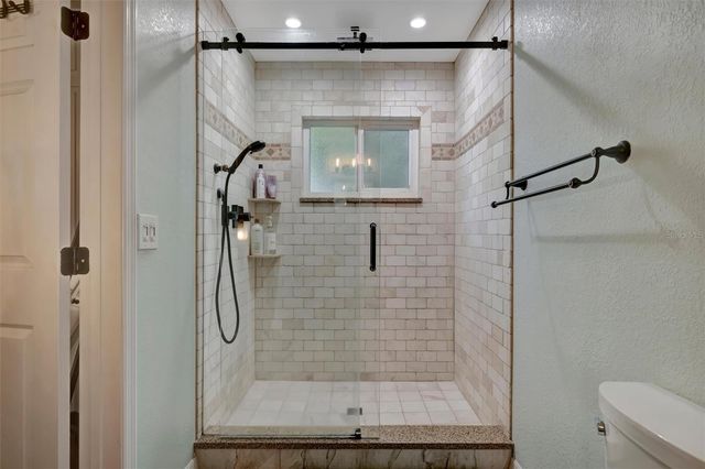 9782 55TH AVENUE N, St Petersburg, FL 33708