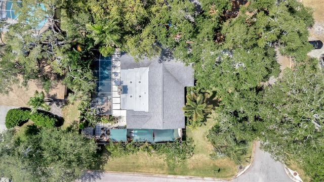 9782 55TH AVENUE N, St Petersburg, FL 33708