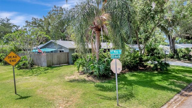 9782 55TH AVENUE N, St Petersburg, FL 33708