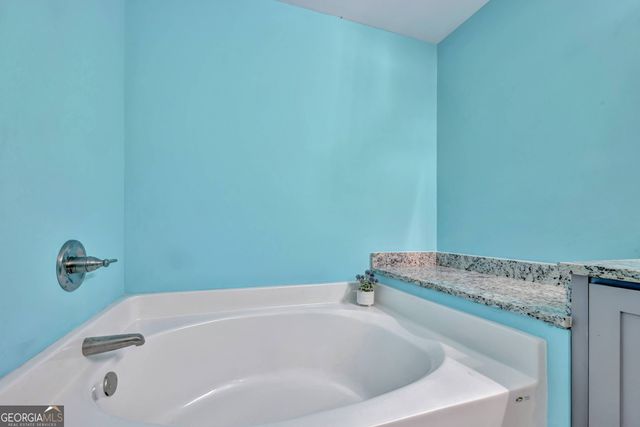 179 Bamboo Point, Hartwell, GA 30643