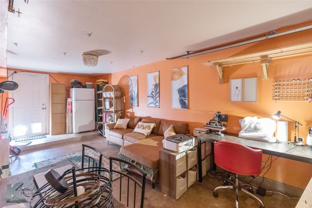 4333 MARY LOU Lane, Abilene, TX 79606