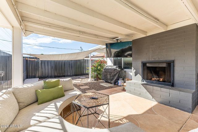 2539 E CAMPBELL Avenue, Phoenix, AZ 85016