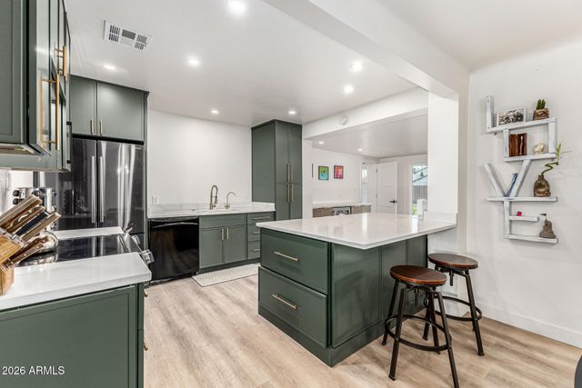 2539 E CAMPBELL Avenue, Phoenix, AZ 85016