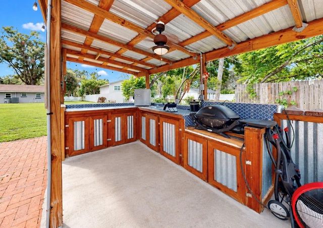11004 RIVERVIEW DRIVE, Riverview, FL 33578