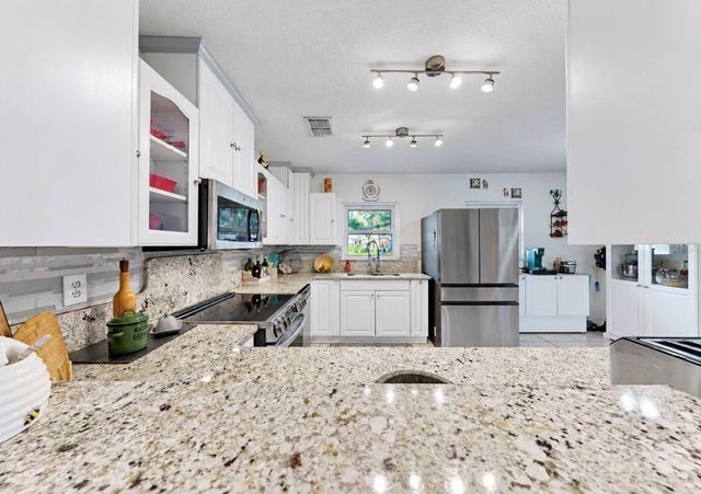 11004 RIVERVIEW DRIVE, Riverview, FL 33578