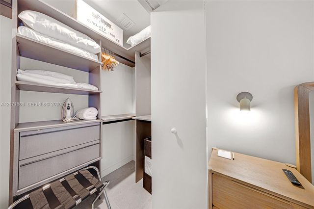 11 NE 6th Street 2804, Miami, FL 33132