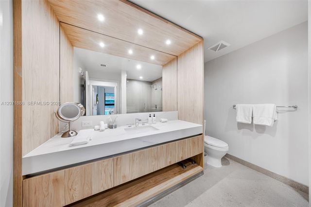 11 NE 6th Street 2804, Miami, FL 33132