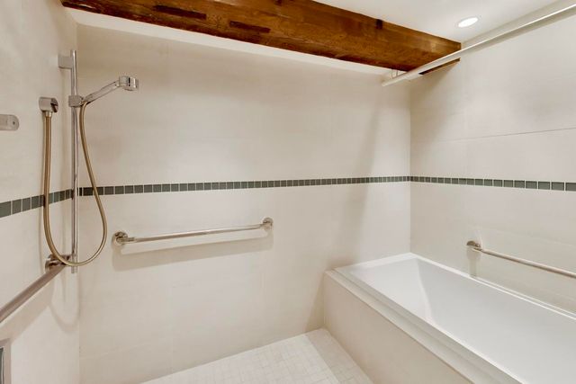 1000 W Washington Boulevard 145, Chicago, IL 60607