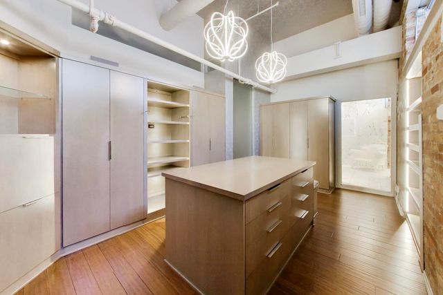 1000 W Washington Boulevard 145, Chicago, IL 60607