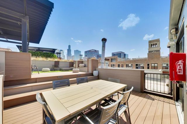 1000 W Washington Boulevard 145, Chicago, IL 60607