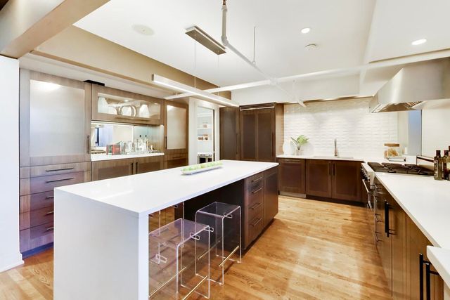 1000 W Washington Boulevard 145, Chicago, IL 60607