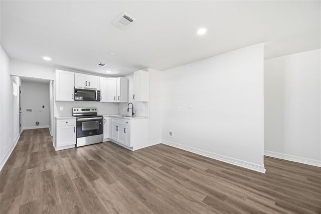 8115 Betty Boop Street, Houston, TX 77028