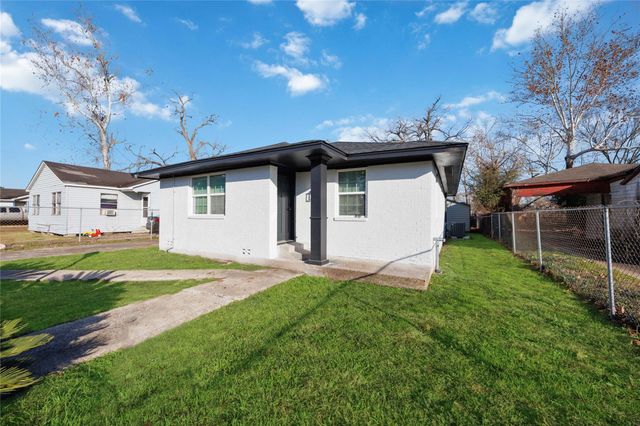 8115 Betty Boop Street, Houston, TX 77028