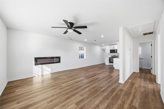 8115 Betty Boop Street, Houston, TX 77028