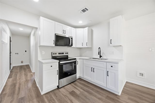 8115 Betty Boop Street, Houston, TX 77028