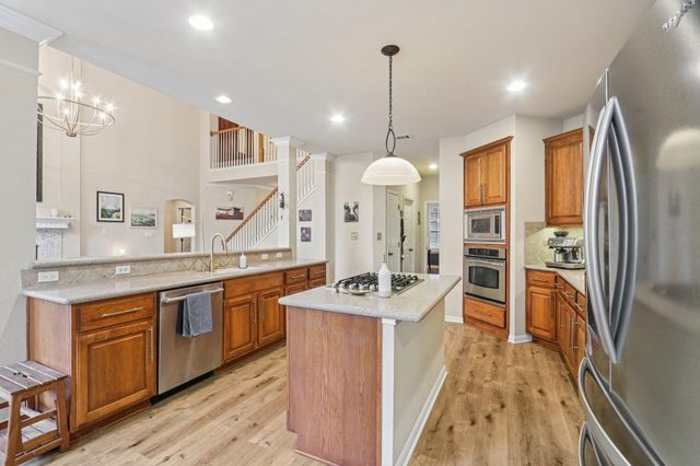 7124 Via Dono DR, Austin, TX 78749