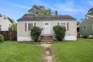 135 N Wiggs Street, Griffith, IN 46319