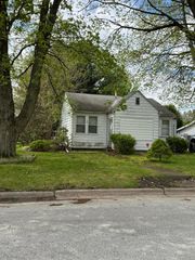 1308 Greenway Street, La Porte, IN 46350