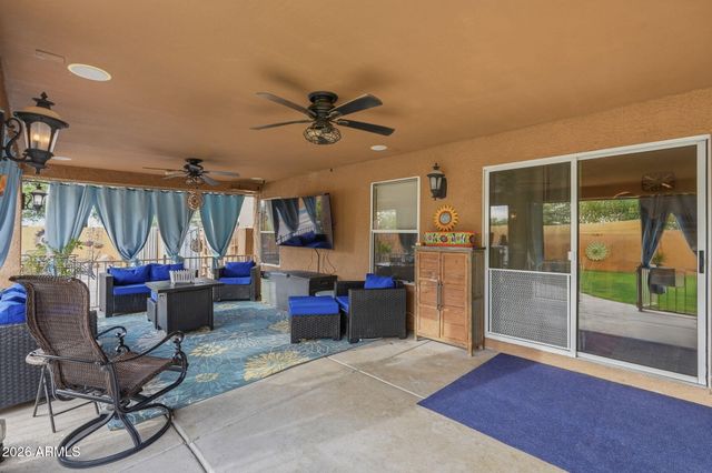 28650 N OBSIDIAN Drive, San Tan Valley, AZ 85143