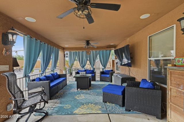 28650 N OBSIDIAN Drive, San Tan Valley, AZ 85143